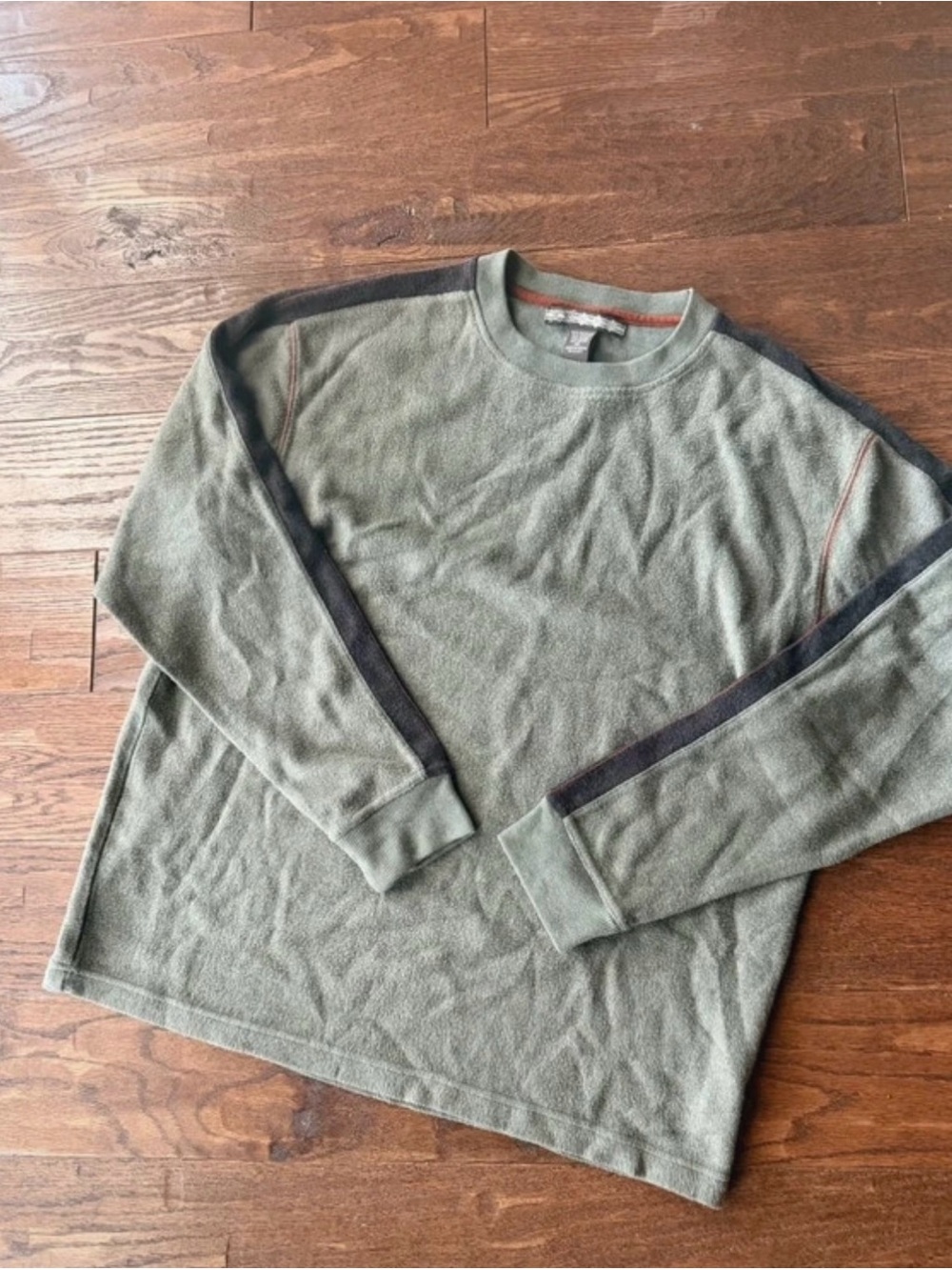 Vintage Olive Crewneck Sweater with Dark Olive Sleeve Stripes